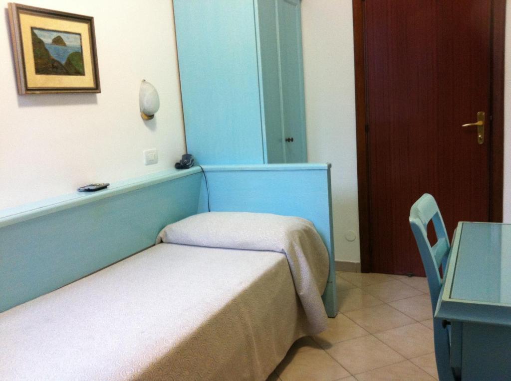 Hotel Eugenio Ischia Zimmer foto