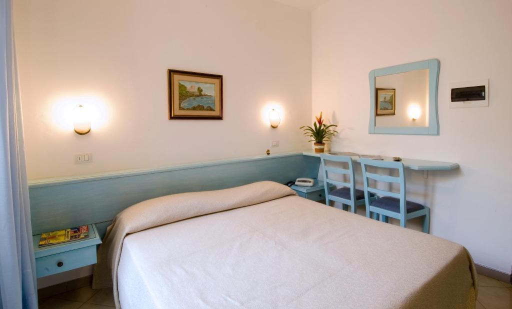 Hotel Eugenio Ischia Zimmer foto